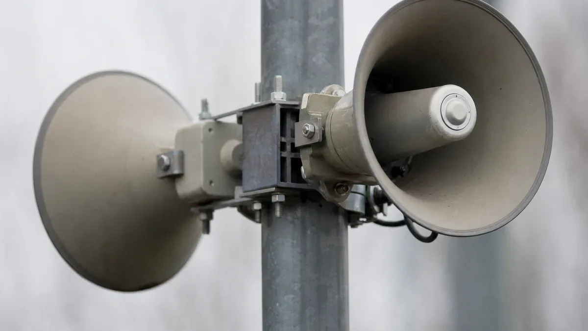 W Przemyślu uruchomiono alarm powietrzny. Służby monitorują sytuację