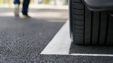Nowa droga w gminie Przemyśl. Są chodnik i aktywne przejście