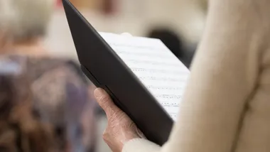 Seniorzy z Walawy spotkali się przy muzyce i życzeniach