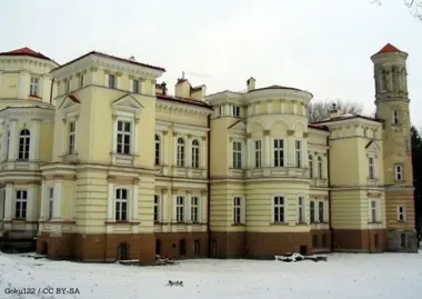 Powiat podpisał umowy z Krzywczą i Dubieckiem na chodniki oraz dokumentację drogi