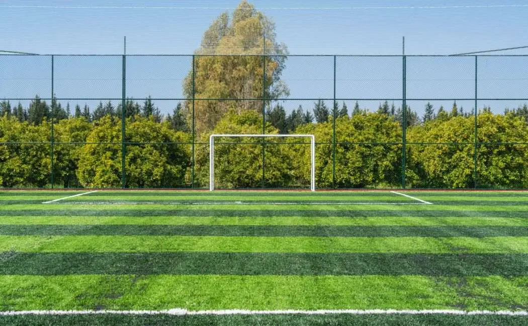 Mikołaj na pływalni w Przemyślu - zabawa, prezenty i uśmiechy najmłodszych