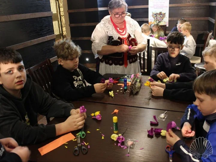 Piwnice rozkwitły na Wielkanoc - 320 osób zrobiło palmę i pisankę