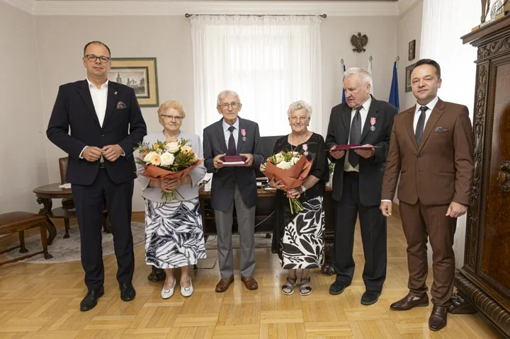 Pół wieku razem. W Przemyślu uhonorowano małżeństwa z długim stażem