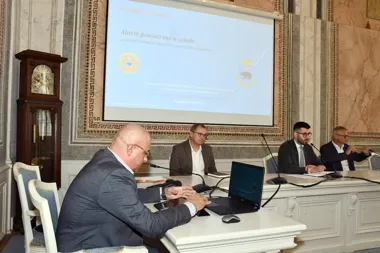 Alarm powietrzny nie oznacza automatycznej ewakuacji. Ustalono zasady w Przemyślu