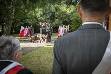Przy Grobie Wołyńskim zabrzmiały syreny podczas obchodów w Przemyślu