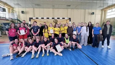 Dziewczęta z przemyskich szkół zagrały o zwycięstwo w hali POSiR