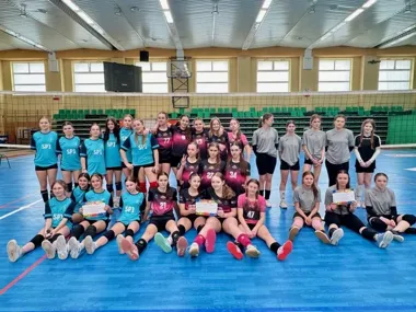 Piętnastka z Przemyśla nie oddała ani seta i pewnie weszła do półfinału