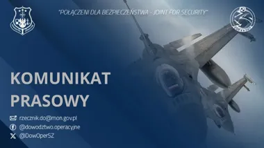 Dwa myśliwce F-16 w locie, widziane z przodu, na tle nieba, z grafiką prasową Dowództwa Operacyjnego.