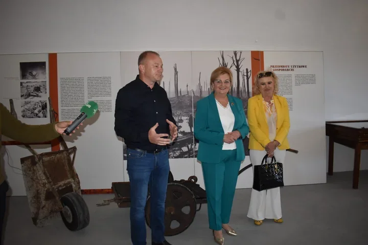 Na Forcie XI wojna pokazuje zaskakujące oblicze sztuki okopowej