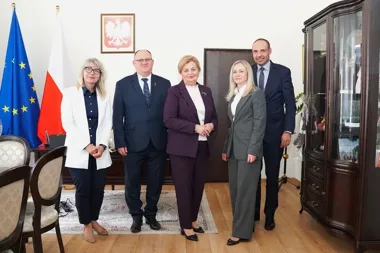 W powiecie przemyskim podpisano umowę z VeloBankiem. Obsługa finansów ma być sprawniejsza